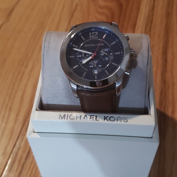 NWT MK Mercer Leather Strap Watch - Picture 4 of 5
